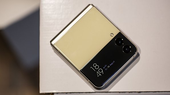 Prise en main du Samsung Galaxy Z Flip 3 Être stylé coûte cher