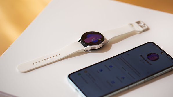 Premier Test De La Samsung Galaxy Watch Classic Une Belle