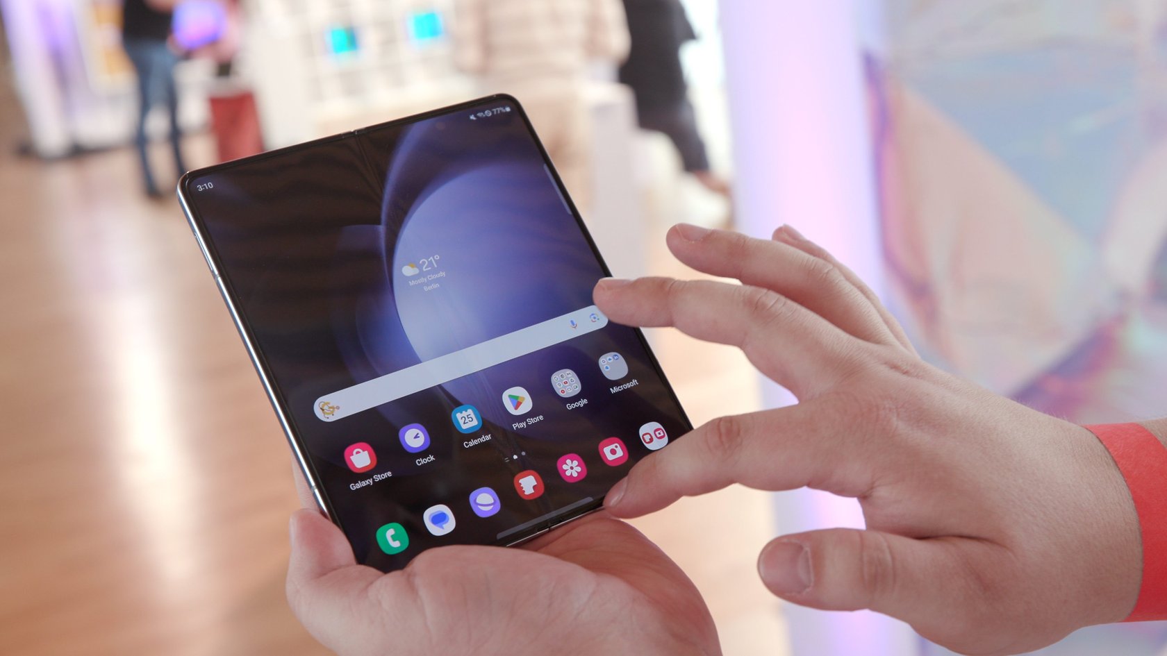 Samsung Galaxy Z Fold 6 Design Smartphone Pliable Leak