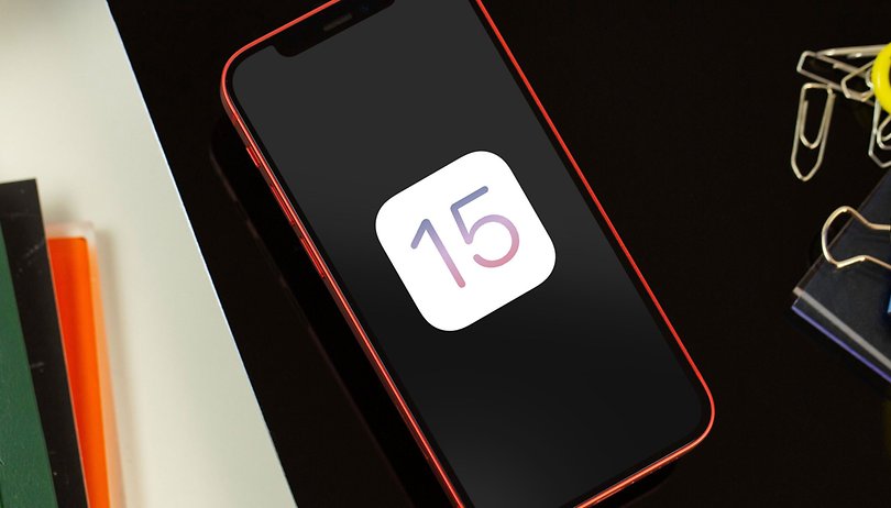 Apple iOS 15 hero