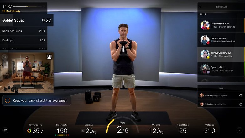 Person führt eine Goblet Squat in einem Fitnesskurs durch, mit Workout-Statistiken auf dem Bildschirm. Person führt eine Goblet Squat in einem Fitnesskurs durch, mit Workout-Statistiken auf dem Bildschirm.