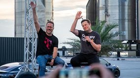 SpaceX and T-Mobile to launch direct satellite internet for phones