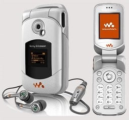 Sony Ericsson W300i 1400186084370