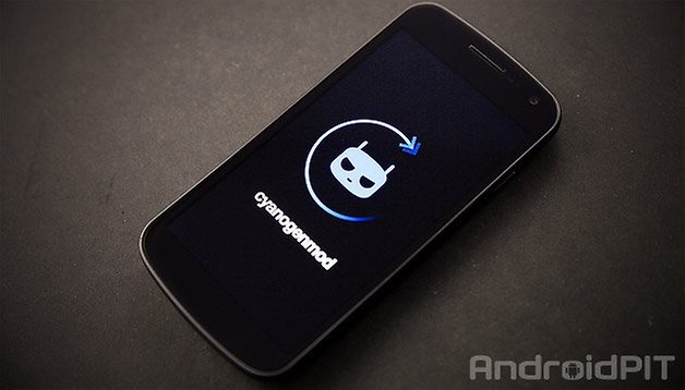 cyanogenmod 11 galaxy nexus açılış ekranı