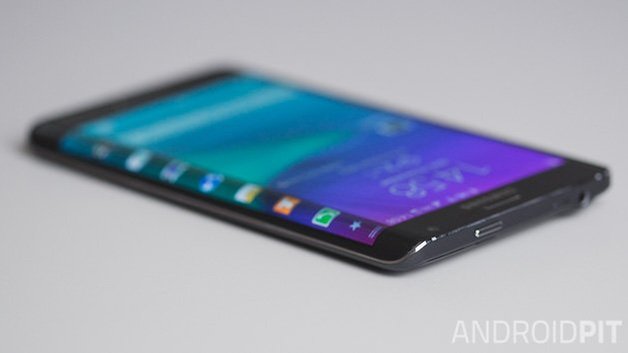 Samsung Galaxy Note edge angle