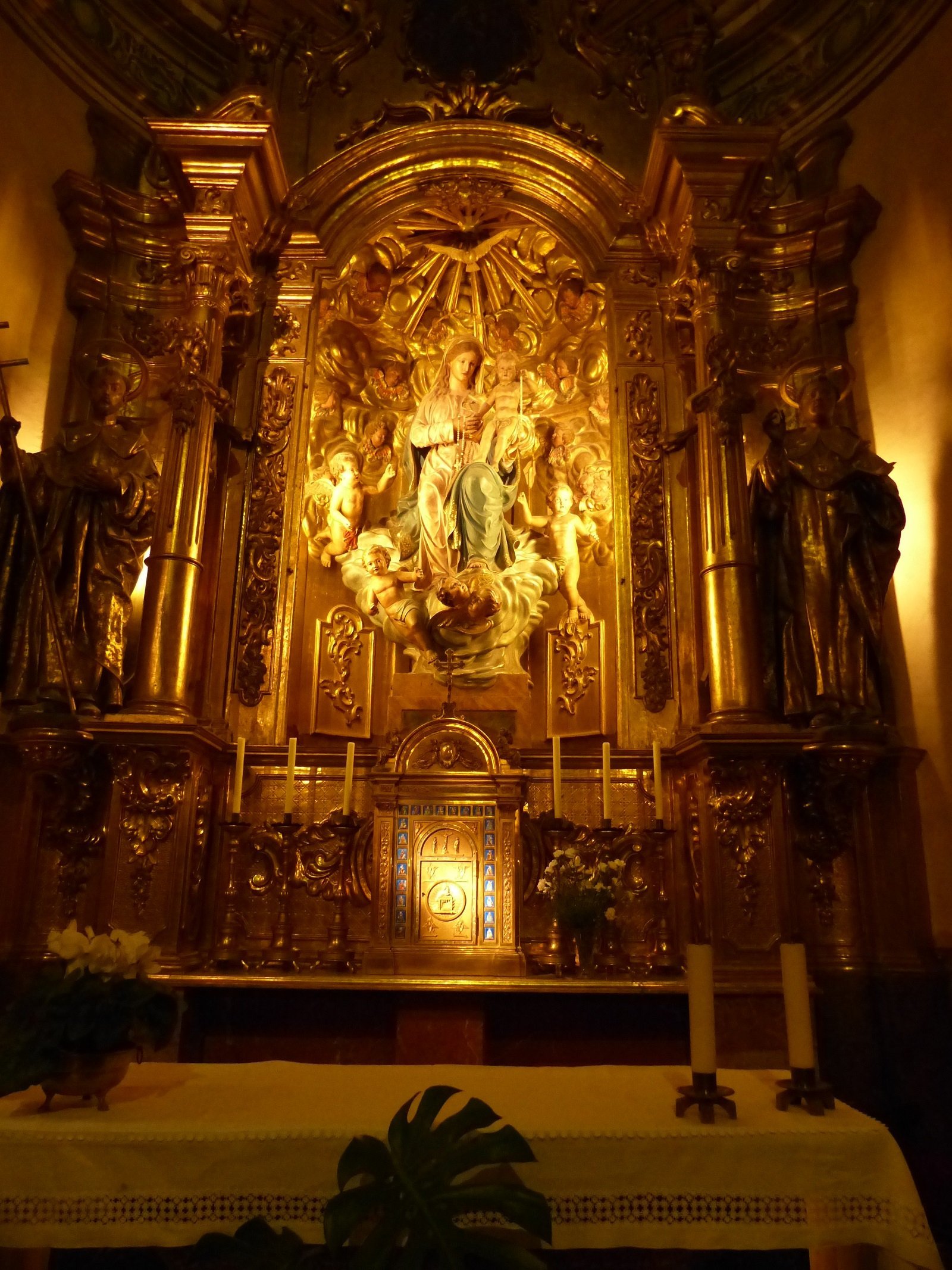 Altar1