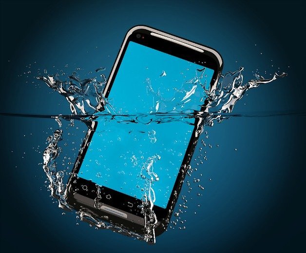 androidpit dropped phone water