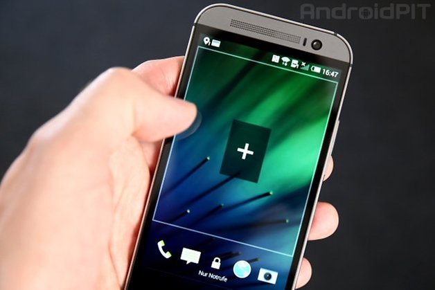 HTC One lockscreen widgets teaser