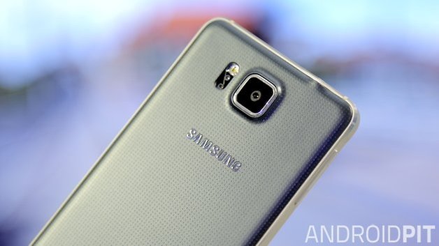 Galaxy Alpha review: A Samsung phone with chrome