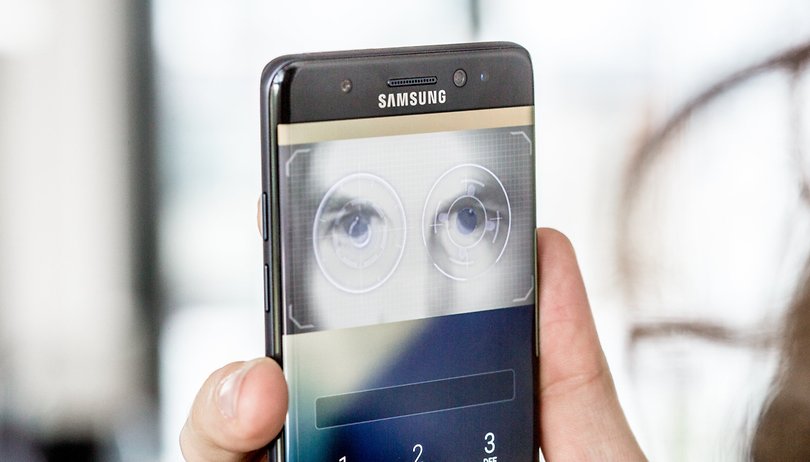 AndroidPIT samsung galaxy iris scanner