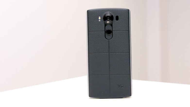 lg v10 back