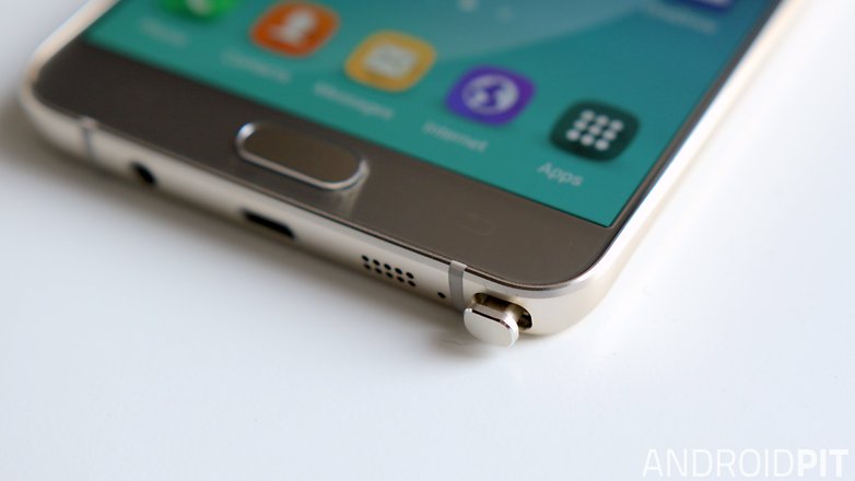 Samsung Galaxy S23 Ultra: inserting the S Pen backwards won't do any damage  -  news