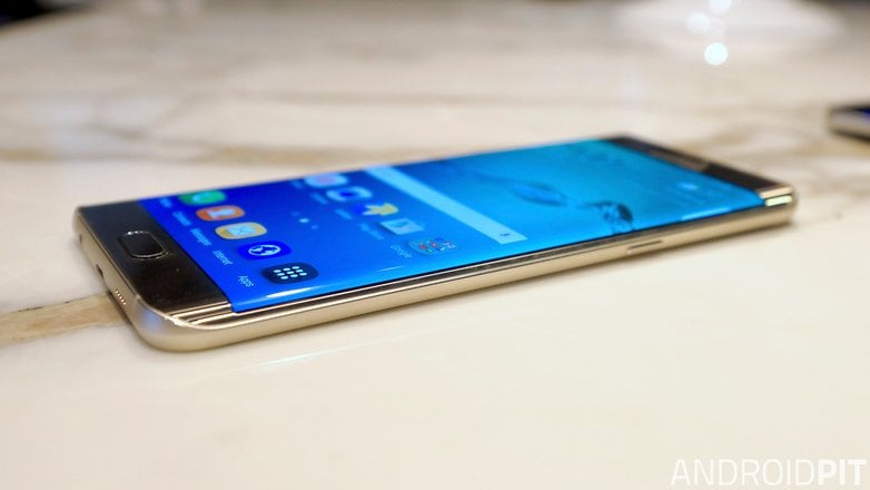 Samsung Galaxy S6 plus side edge