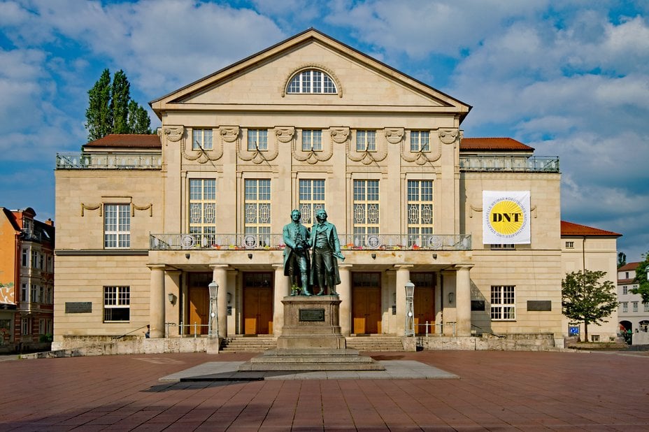 Weimar Theater01