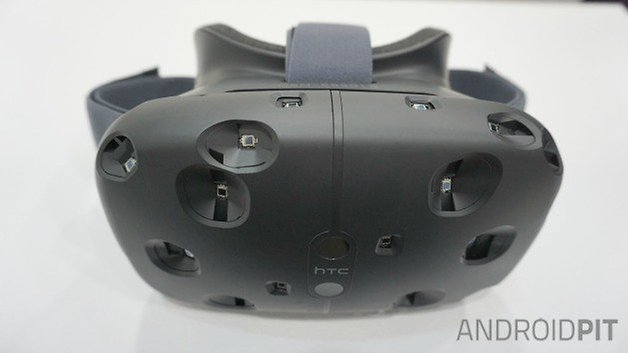 AndroidPIT HTC Vive VR headset front top