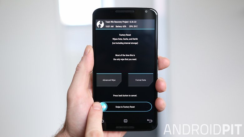 AndroidPIT Nexus 6 TWRP Recovery factory reset confirm