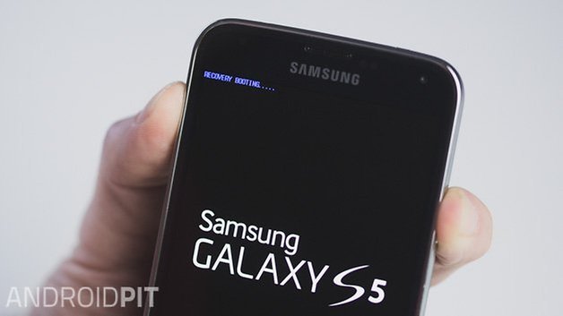 AndroidPIT Samsung Galaxy S5 recovery rebooting