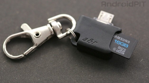 Mini microSD reader