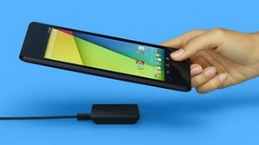 Nexus wireless charger appears in Google Play
