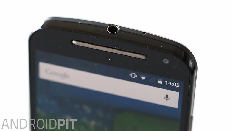 AndroidPIT Moto G 2014 Lollipop top speaker detail