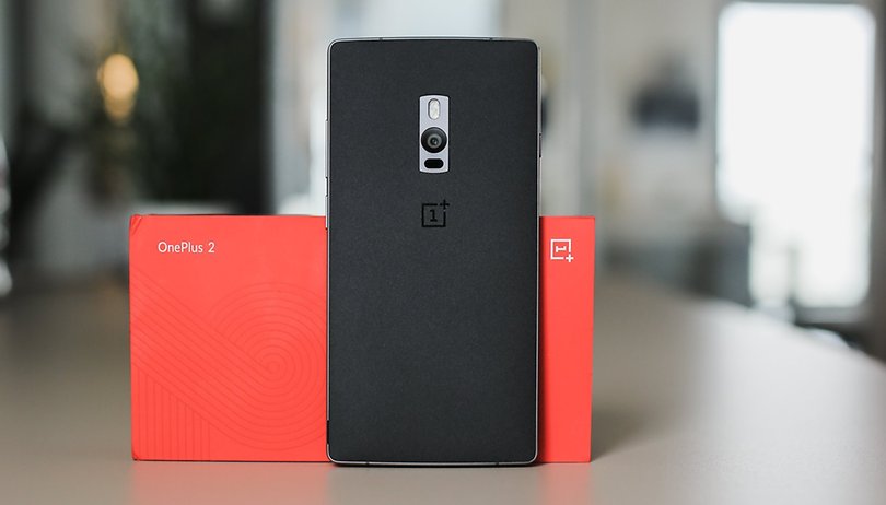 AndroidPIT OnePlus 2 box phone back