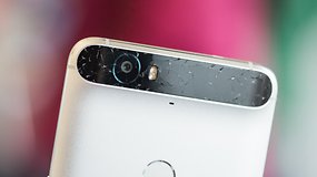 What's causing the Nexus 6P glass visor to crack?