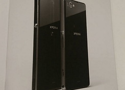 Xperia Z1 f next to Xperia Z1