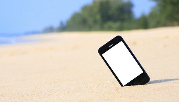 beach smartphone