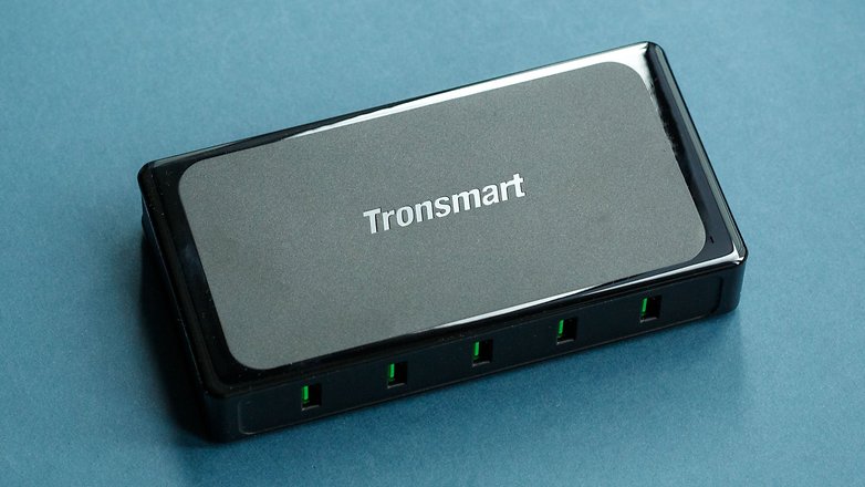 androidpit nabíječka tronsmart UC5F