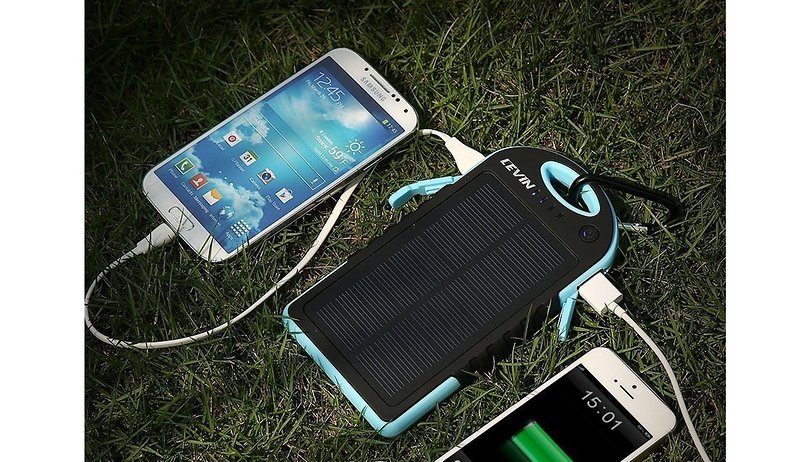 solar charger levin