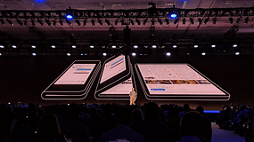 Infinity Flex Display e One UI: Samsung apresenta interface futurista e tela dobrável