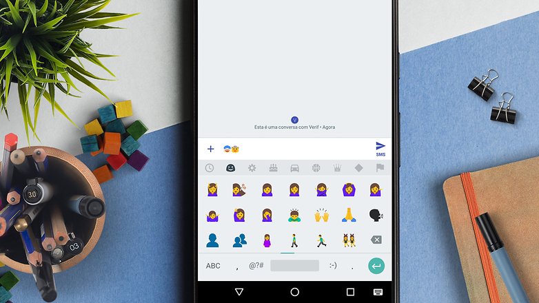 moto g4 plus emojis nougat