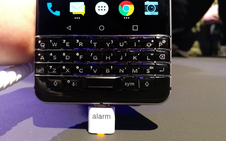 AndroidPIT BlackBerry KEYone keyboard
