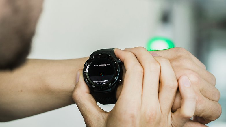 AndroidPIT huawei watch philips hue 5830