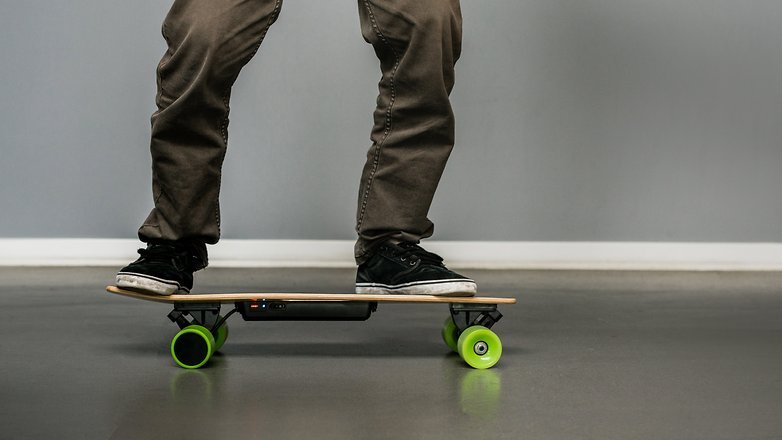 AndroidPIT archos sk8 electric skateboard boosted 9476