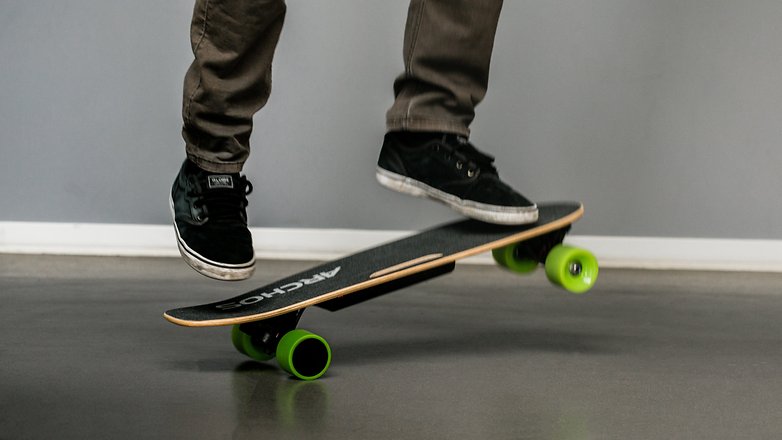 AndroidPIT archos sk8 electric skateboard boosted 9478