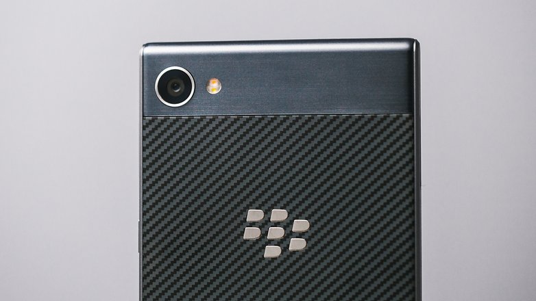 AndroidPIT blackberry motion 6752