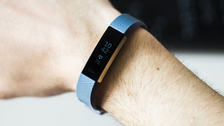 AndroidPIT fitbit alta hr 3820