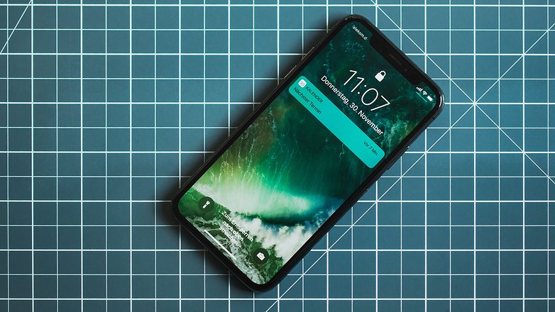 Das iPhone X auf einem Titelbild.