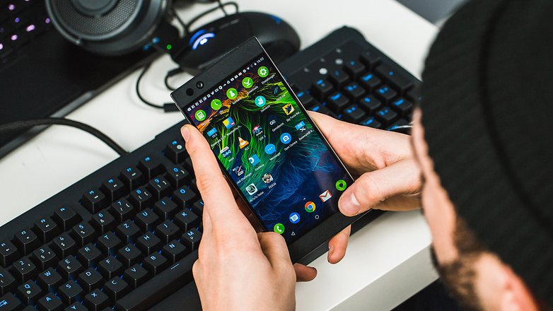 AndroidPIT Razer Phone Gaming hero 6803