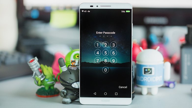 AndroidPIT заключен екран Huawei Mate7 1