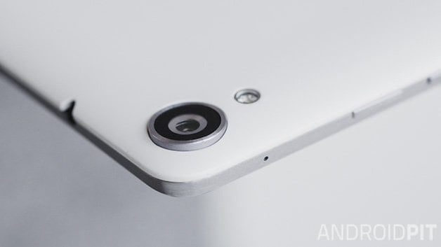 Nexus 9 2014 ANDROIDPIT white camera close up 12