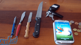 Scratch test du Samsung Galaxy S4 : Gorilla Glass contre couteau