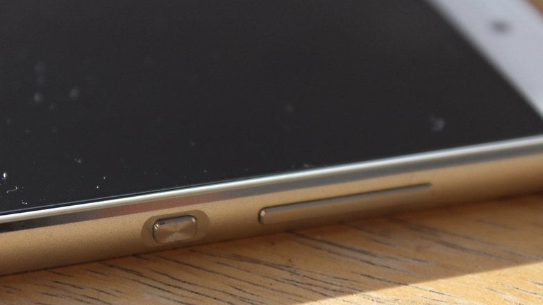 huawei p8 standby button