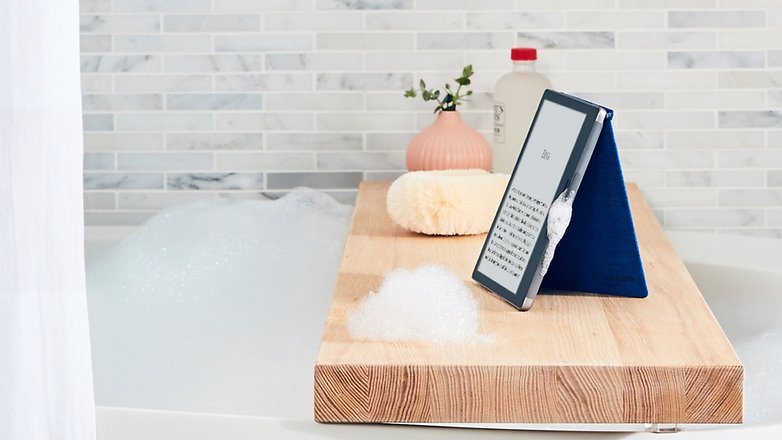 Amazon Kindle Oasis 2017 bathtube