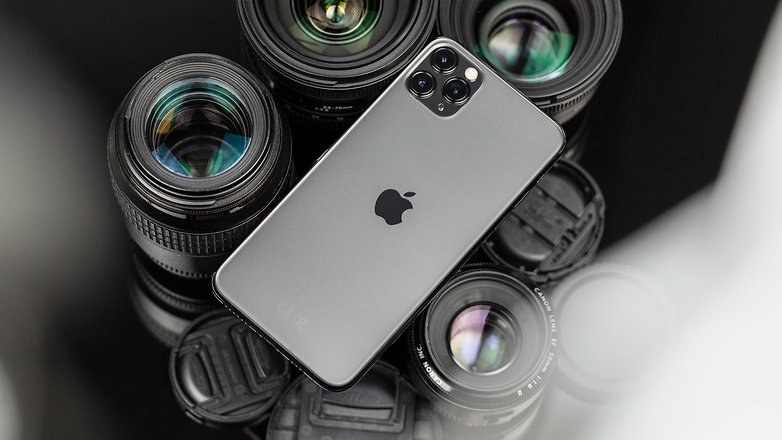 iPhone 11 Pro Max Review: Come for the Cameras, Stay for the