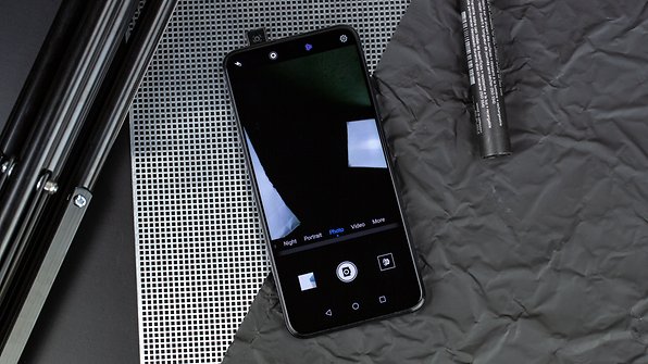 Lamme slå halt Want a pop-up camera on a budget? Meet the Huawei P Smart Z | NextPit