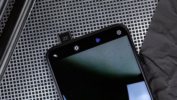 Lamme slå halt Want a pop-up camera on a budget? Meet the Huawei P Smart Z | NextPit