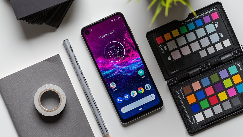 androidpit motorola one action 1