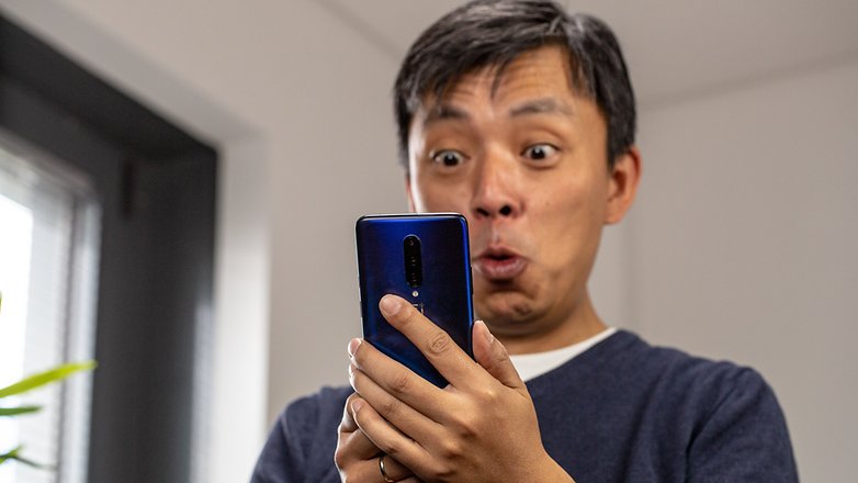 AndroidPIT oneplus 7 pro šťastný